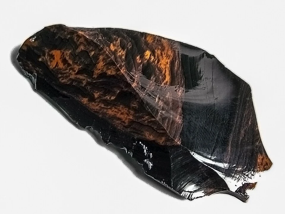 Mahogany obsidian shard with conchoidal fracture